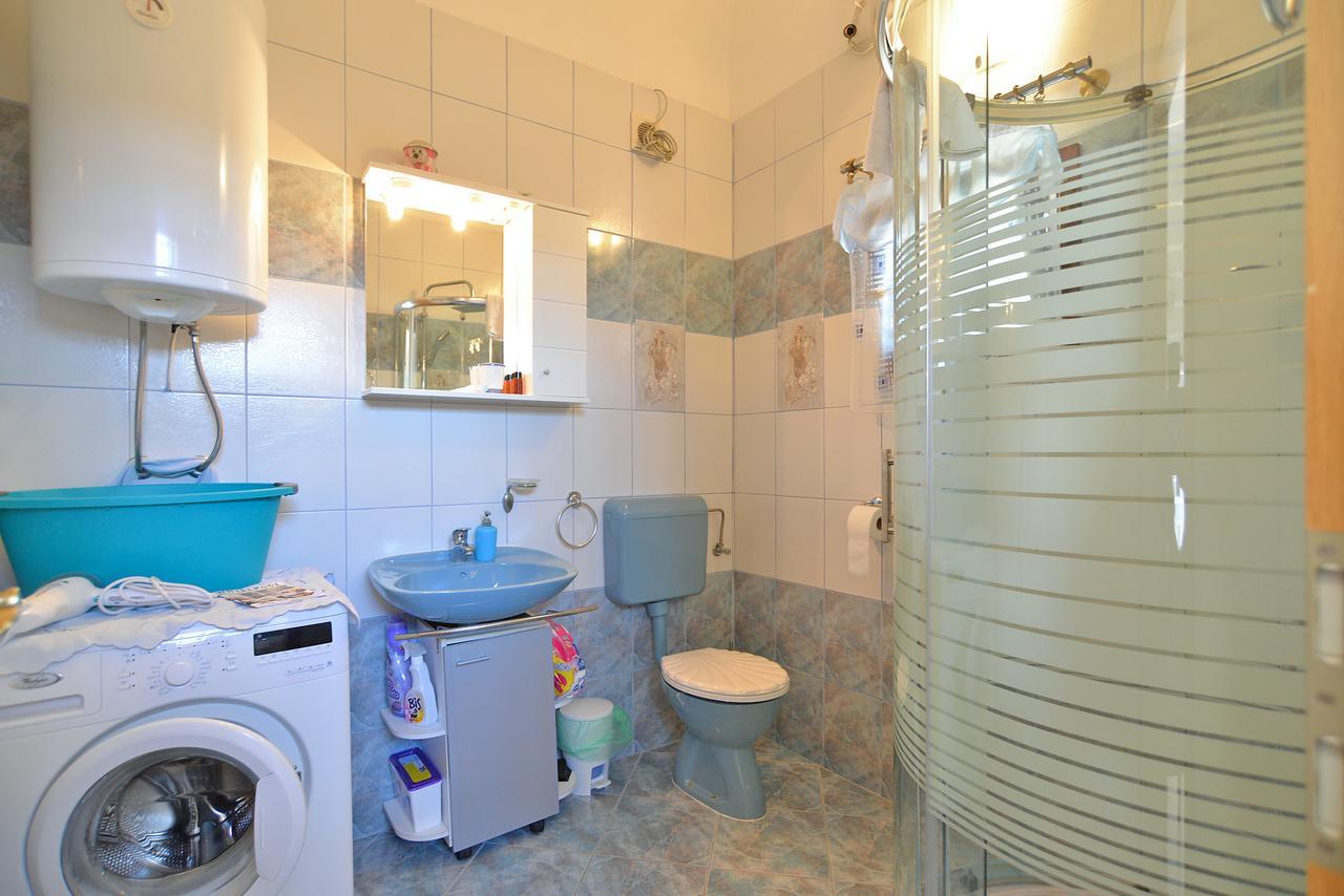 Apartments Dino 1374 プーラ エクステリア 写真