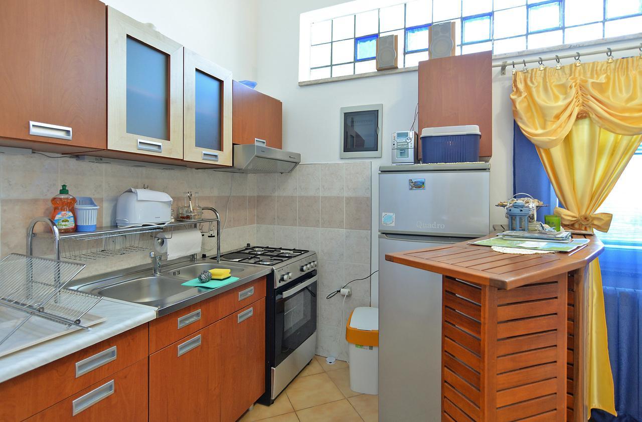 Apartments Dino 1374 プーラ エクステリア 写真